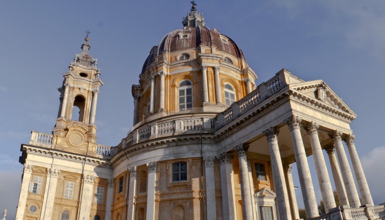 Der Turiner Dom mit Grabtuchkapelle.